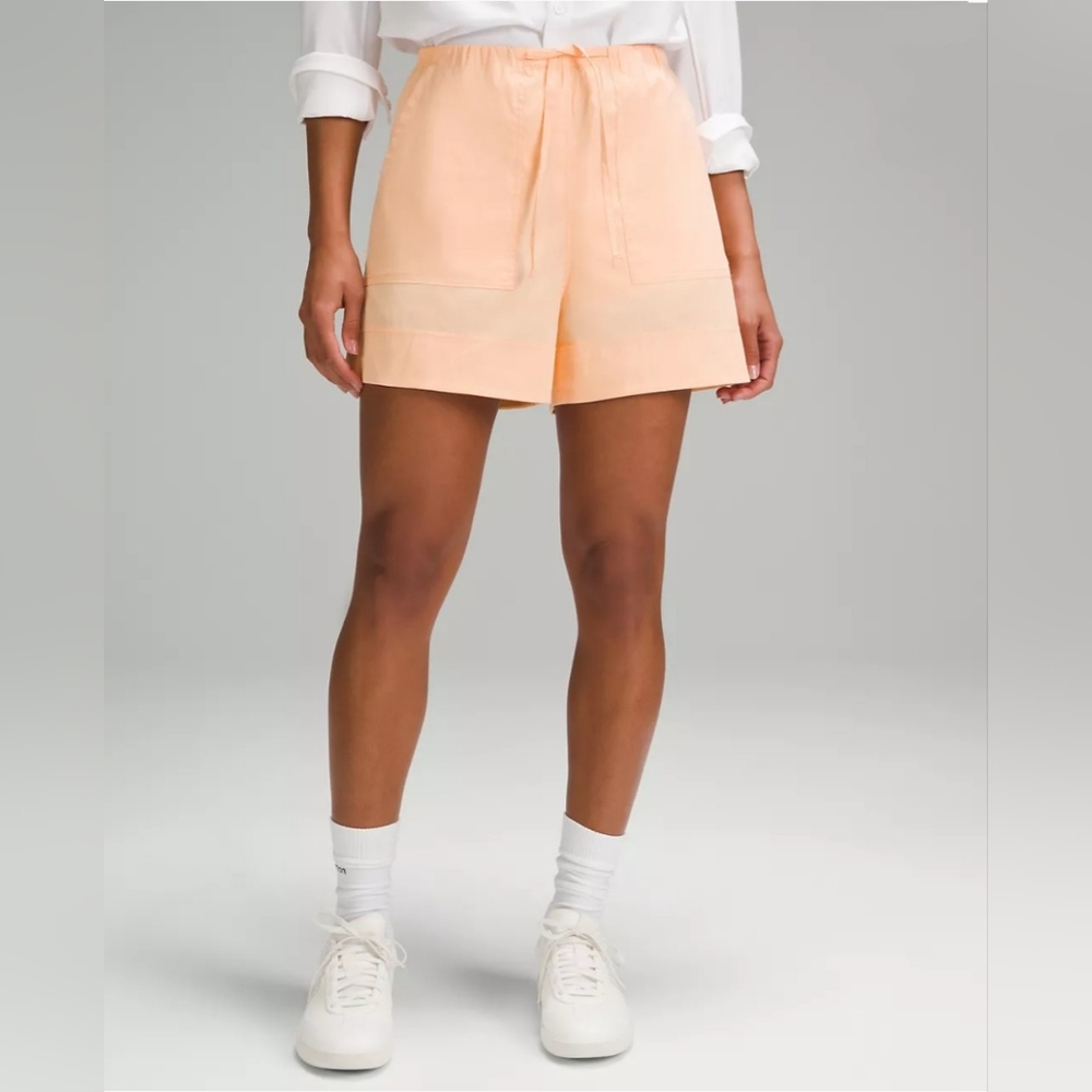 Lululemon Cotton-Blend Poplin High-Rise Short 4" - Picture 2 of 9